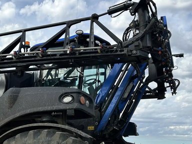 2023 New Holland SP410F Arroseur - Automoteur — photo 2