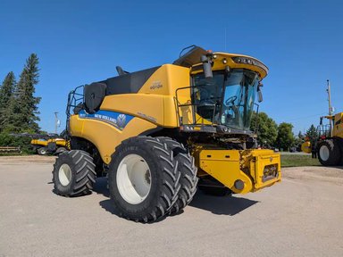 2018 New Holland CR8.90Z Batteuse — photo 2