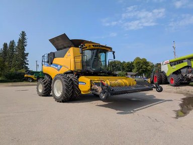 2023 New Holland CR9.90Z Batteuse — photo 2