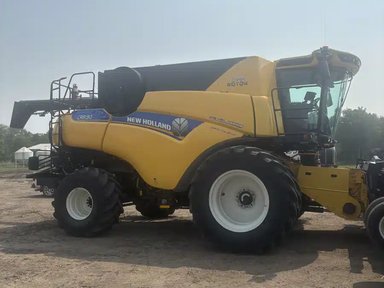 2022 New Holland CR8.90Z Batteuse — photo 2