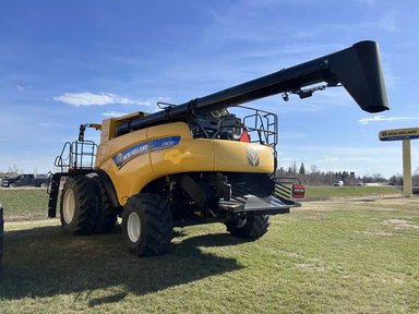 2023 New Holland CR8.90Z Batteuse — photo 2