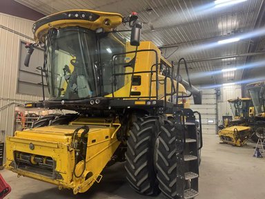 2019 New Holland CR9.90Z Batteuse — photo 2