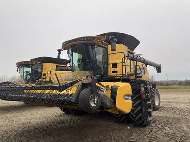 2023 New Holland CR8.90Z Batteuse — photo 2