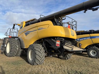 2024 New Holland CR9.90Z Batteuse — photo 2