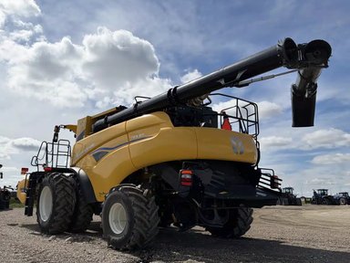2024 New Holland CR9.90Z Batteuse — photo 2
