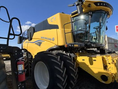 2024 New Holland CR8.90Z Batteuse — photo 2