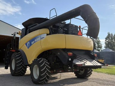 2007 New Holland CR9060 Batteuse — photo 2