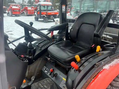 2015 Kubota B2650HSDC Tracteur — photo 2