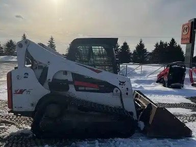 2017 Bobcat T750 Chargeur sur chenilles — photo 2