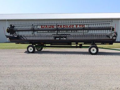 2018 Gleaner 9255 Nez - Toile/Tapis — photo 2