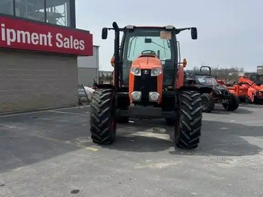 2015 Kubota M135GXDTC Tracteur — photo 2