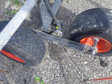 2017 CLAAS LINER 450 T râteau — photo 2