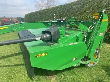 2021 John Deere S350 Faucheuse-conditionneuse à disques — photo 2