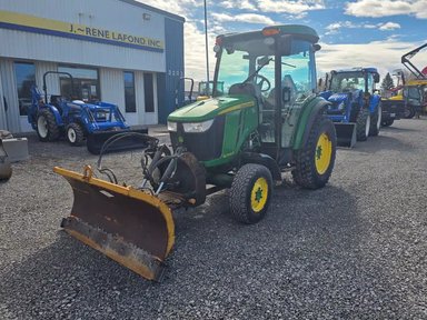 2016 John Deere 4066R Tracteur — photo 2