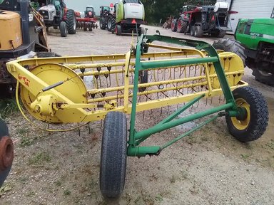 1985 John Deere 660 râteau — photo 2