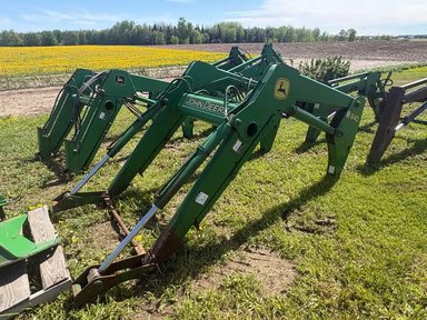 John Deere 640 chargeur frontal — photo 2