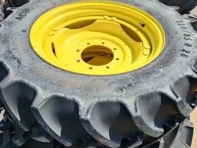 Mitas 380/80R38 & 320/85R28 Pneus et roues — photo 2