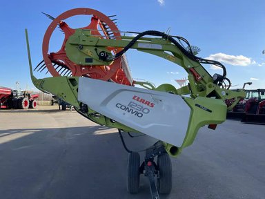 2022 CLAAS CONVIO FLEX 1230 Header Combine — photo 2