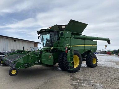 2017 John Deere S690 Batteuse — photo 2