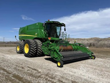 2013 John Deere S690 Batteuse — photo 2