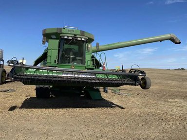 2005 John Deere 9760 STS Batteuse — photo 2