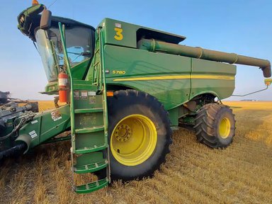 2018 John Deere S780 Batteuse — photo 2