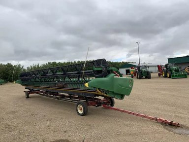 2017 John Deere 640FD Nez - Toile/Tapis — photo 2