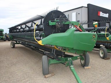 2017 John Deere 635FD Nez - Toile/Tapis — photo 2