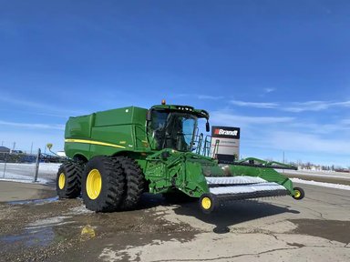 2013 John Deere S690 Batteuse — photo 2