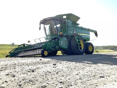 2021 John Deere S780 Batteuse — photo 2