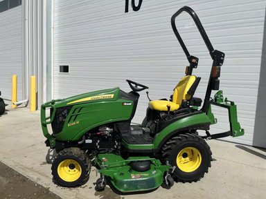 2018 John Deere 1025R Tracteur — photo 2
