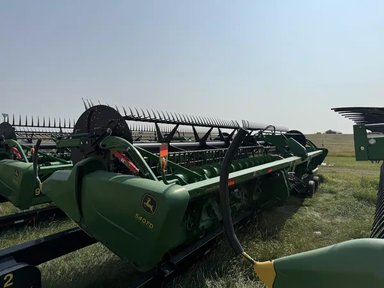 2017 John Deere 640FD Nez - Toile/Tapis — photo 2