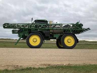 2024 John Deere 616R Arroseur - Automoteur — photo 2