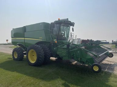 2012 John Deere S680 Batteuse — photo 2