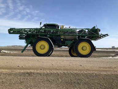 2024 John Deere 616R Arroseur - Automoteur — photo 2