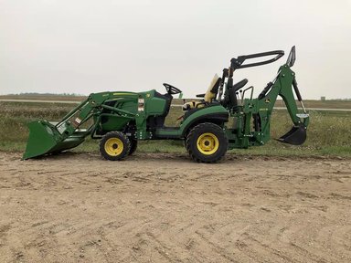 2023 John Deere 1025R Tracteur — photo 2