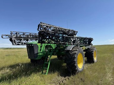 2011 John Deere 4930 Arroseur - Automoteur — photo 2