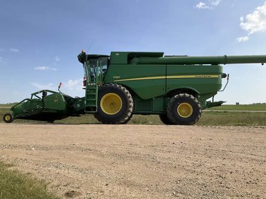 2012 John Deere S680 Batteuse — photo 2