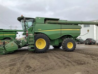 2016 John Deere S690 Batteuse — photo 2