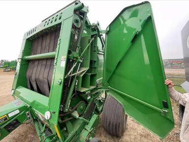 2021 John Deere 560M Presse à Balle Ronde — photo 2