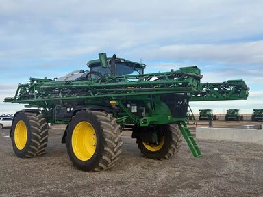 2023 John Deere 616R Arroseur - Automoteur — photo 2