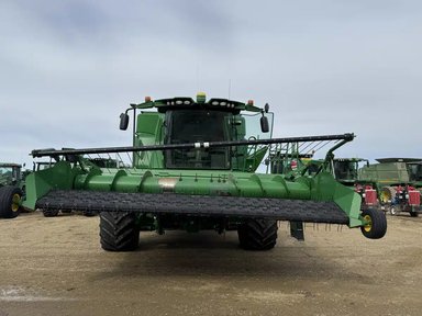 2020 John Deere T670 Batteuse — photo 2