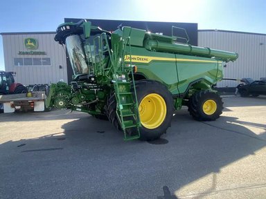 2023 John Deere X9 1000 Batteuse — photo 2