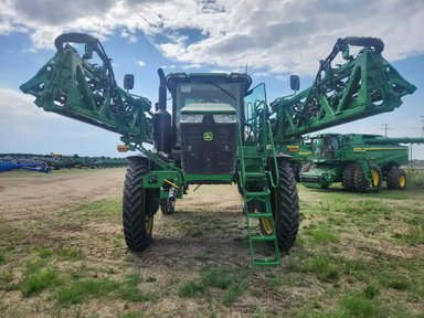 2025 John Deere 616R Arroseur - Automoteur — photo 2
