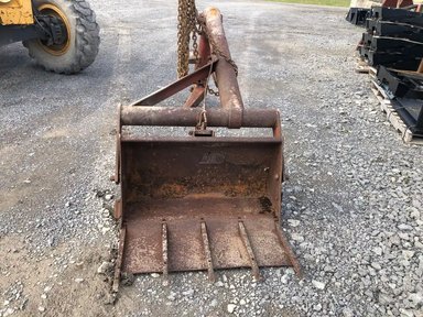 Ford 19-209 chargeur frontal — photo 2