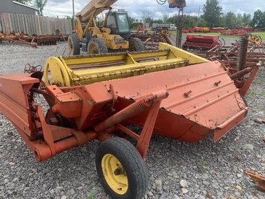 New Holland 469 Faucheuse-conditionneuse — photo 2