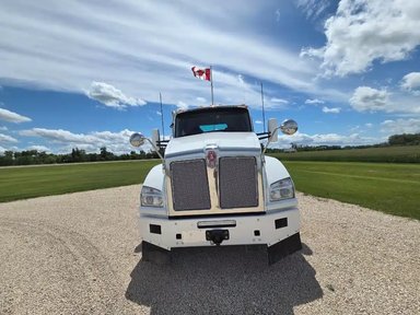 2025 Kenworth T880 Camion dix roues — photo 2