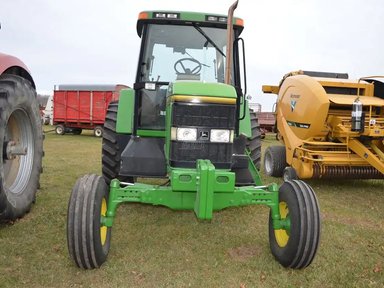 1994 John Deere 7200 Tracteur — photo 2