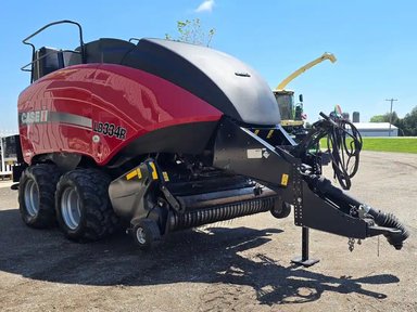 2017 Case IH LB334R Presse à Balle Carrée/Large — photo 2