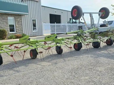 2021 CLAAS VOLTO 1300T Tedder — photo 2